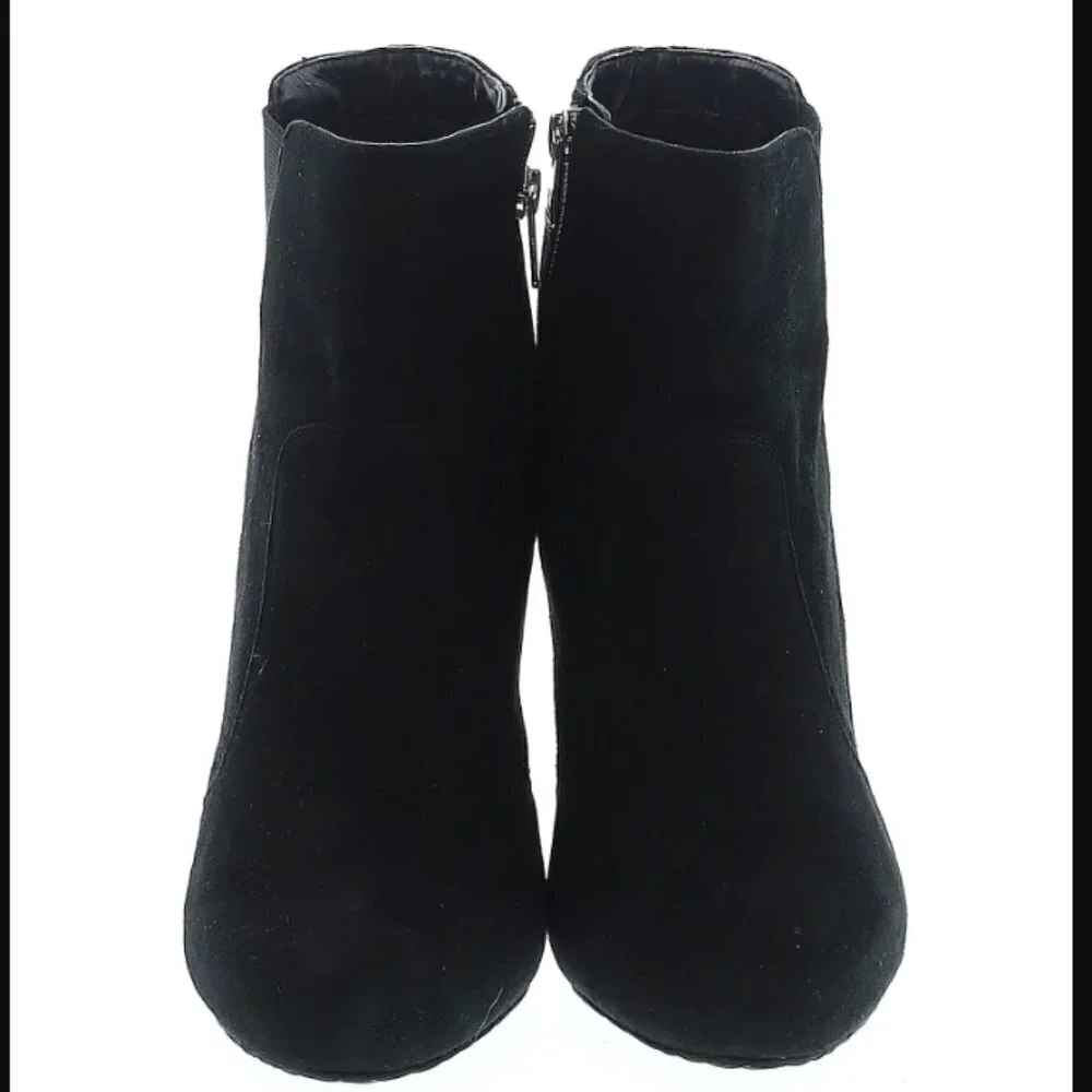 ROCKPORT Seven To 7 Gore Shootie High Heel Boots 10.M Black Suede